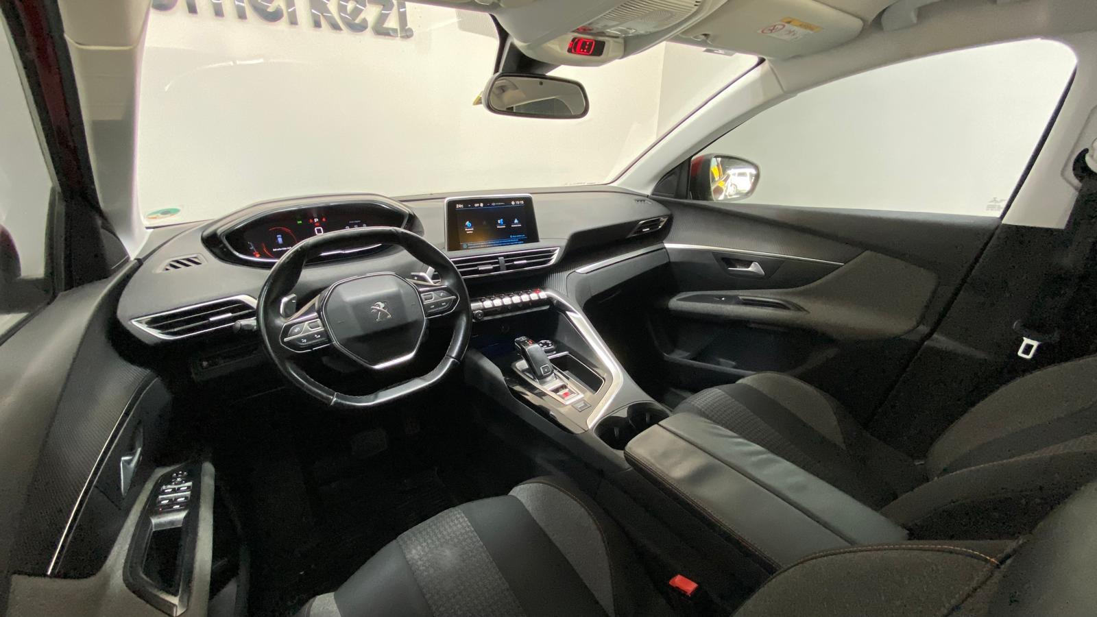 PEUGEOT 3008 13
